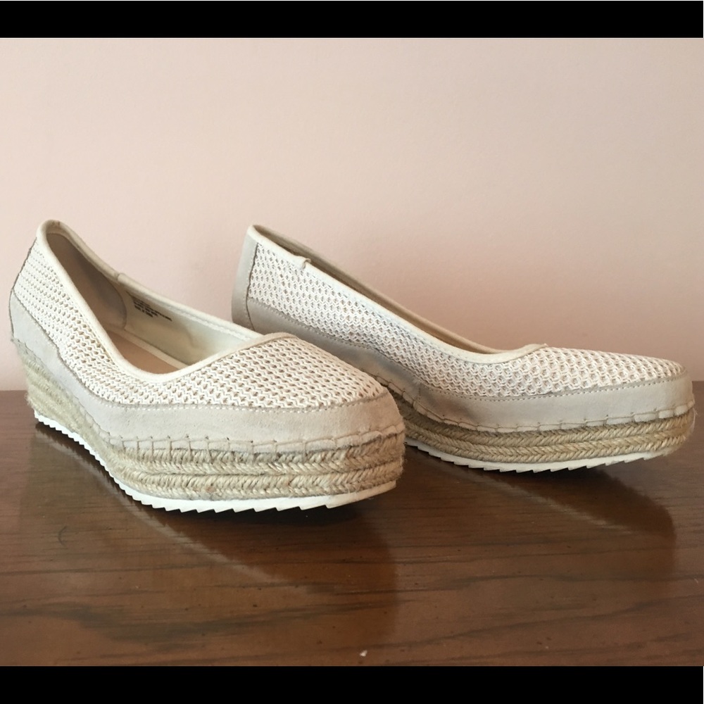 Tommy Bahama espadrilles